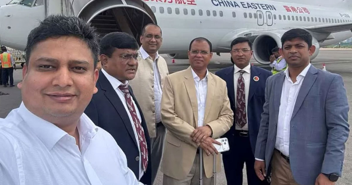 চীন সফরে গেলেন প্রধানমন্ত্রীর কার্যালয়ের প্রতিনিধিদল