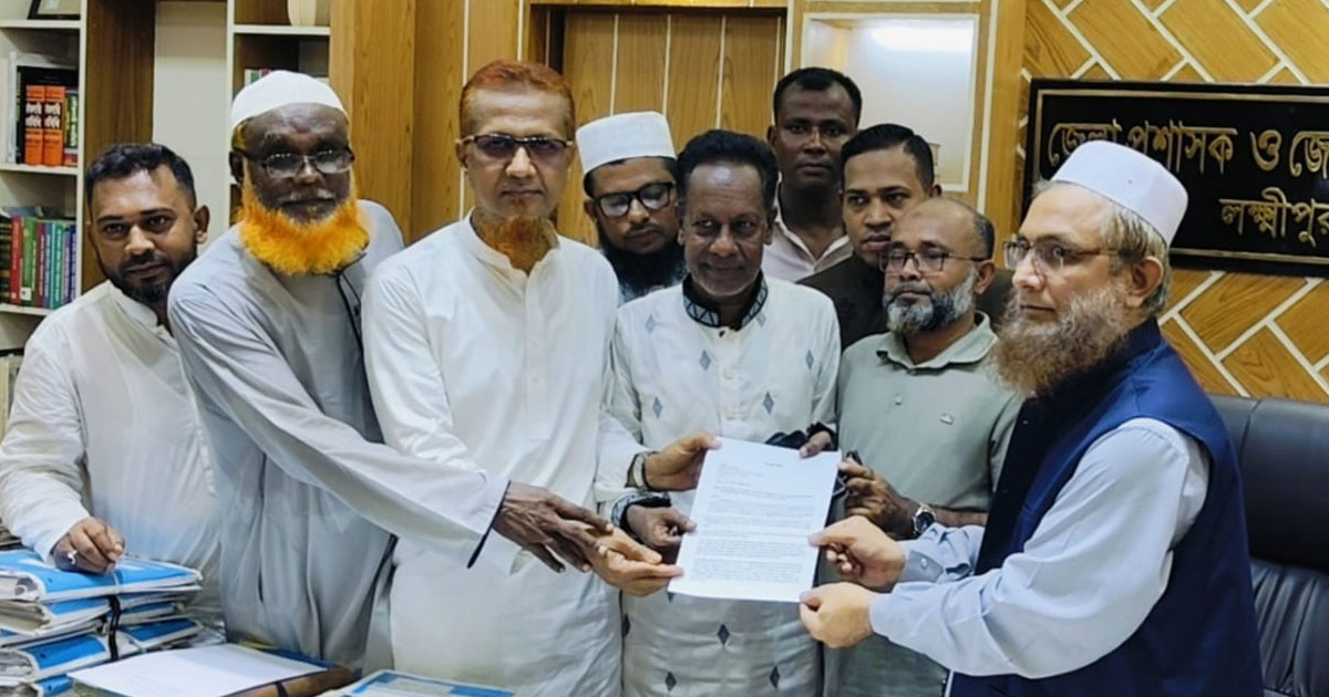 চন্দ্রগঞ্জে নয়, সদর উপজেলাতেই থাকতে চায় বশিকপুরবাসী