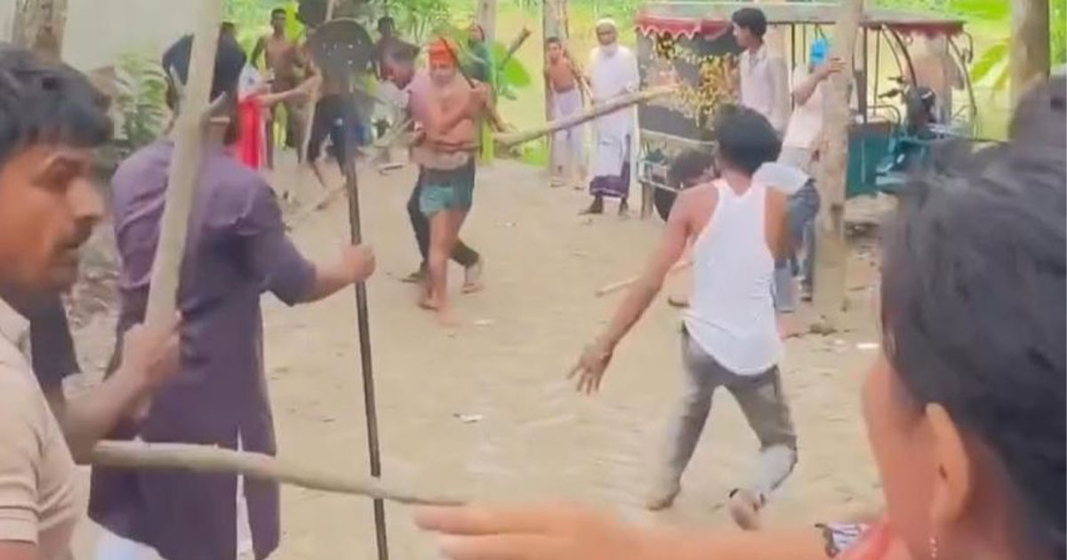 বিয়ে বাড়িতে মাংস কম দেওয়া নিয়ে সংঘর্ষ, আহত ১০