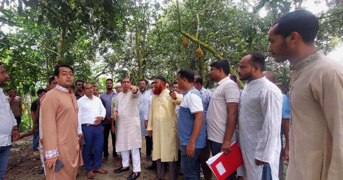 কিচকে মীর শাহে আলম কলেজের জন্য জায়গা পরিদর্শন করলেন এলজিআরডি প্রতিমন্ত্রী