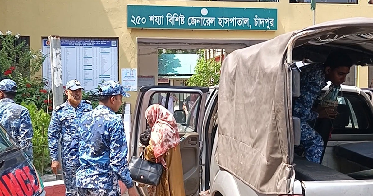 যাত্রীবাহী লঞ্চে অসুস্থ শিশুকে চিকিৎসা দিল কোস্ট গার্ড