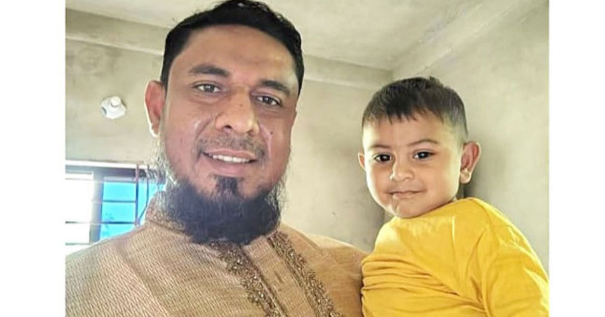 মোবাইল ফোন বিস্ফোরণে ব্যবসায়ীর মৃত্যু