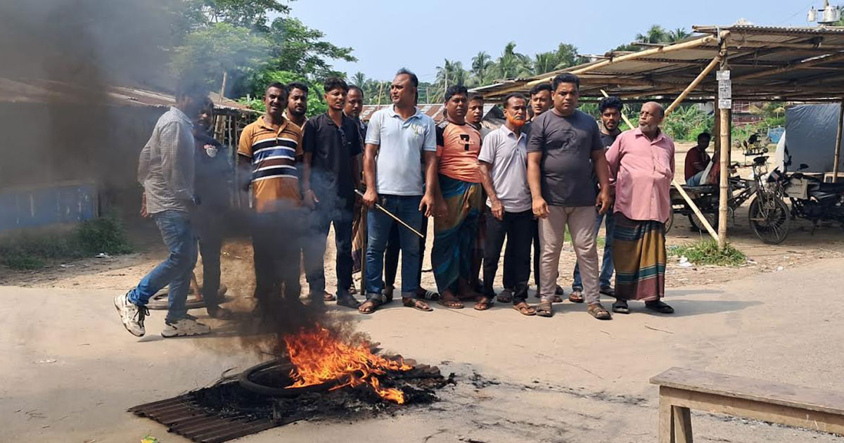 বাগেরহাটে কৃষক দল নেতা হত্যার প্রতিবাদে বিএনপির অবরোধ