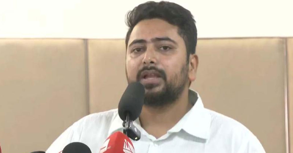 আওয়ামী লীগের বিচার না করলে সরকার ৫ বছরও টিকবে না: নাহিদ