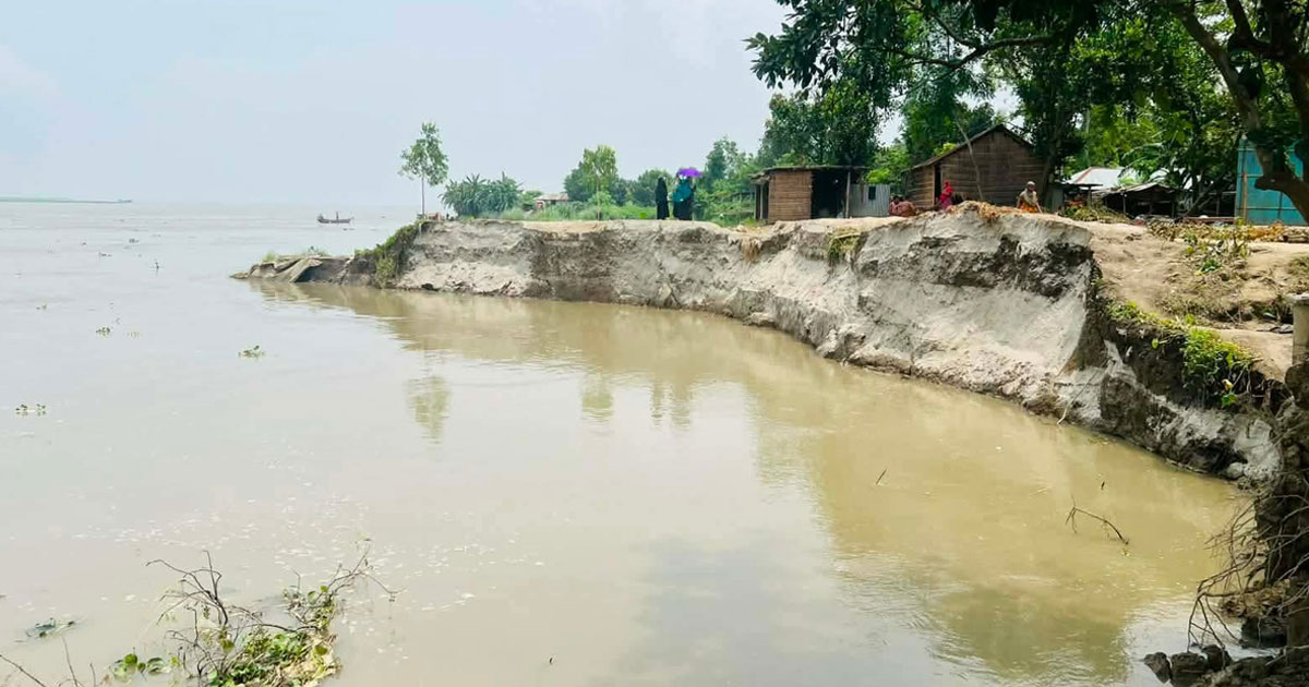 স্থায়ী বাঁধ না হলে মানচিত্র থেকে হারিয়ে যাবে পশ্চিম সলিমাবাদ