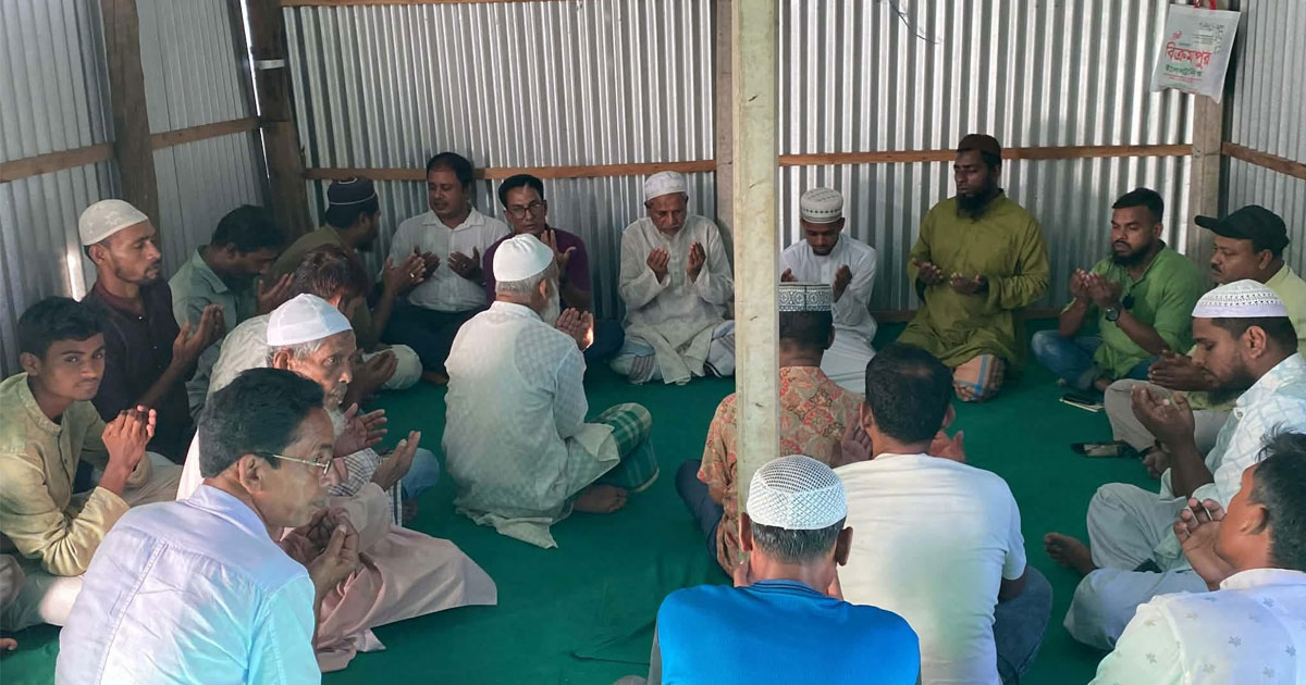 ৩২ বছরের অপেক্ষার অবসান, নিজস্ব ভবনে হালুয়াঘাট প্রেসক্লাব