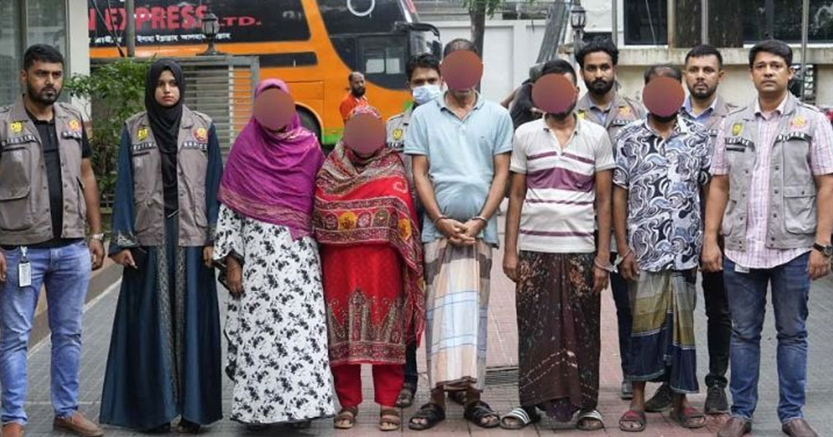 হানিট্র্যাপের মাধ্যমে অর্থ আদায়, চক্রের পাঁচ সদস্য গ্রেপ্তার