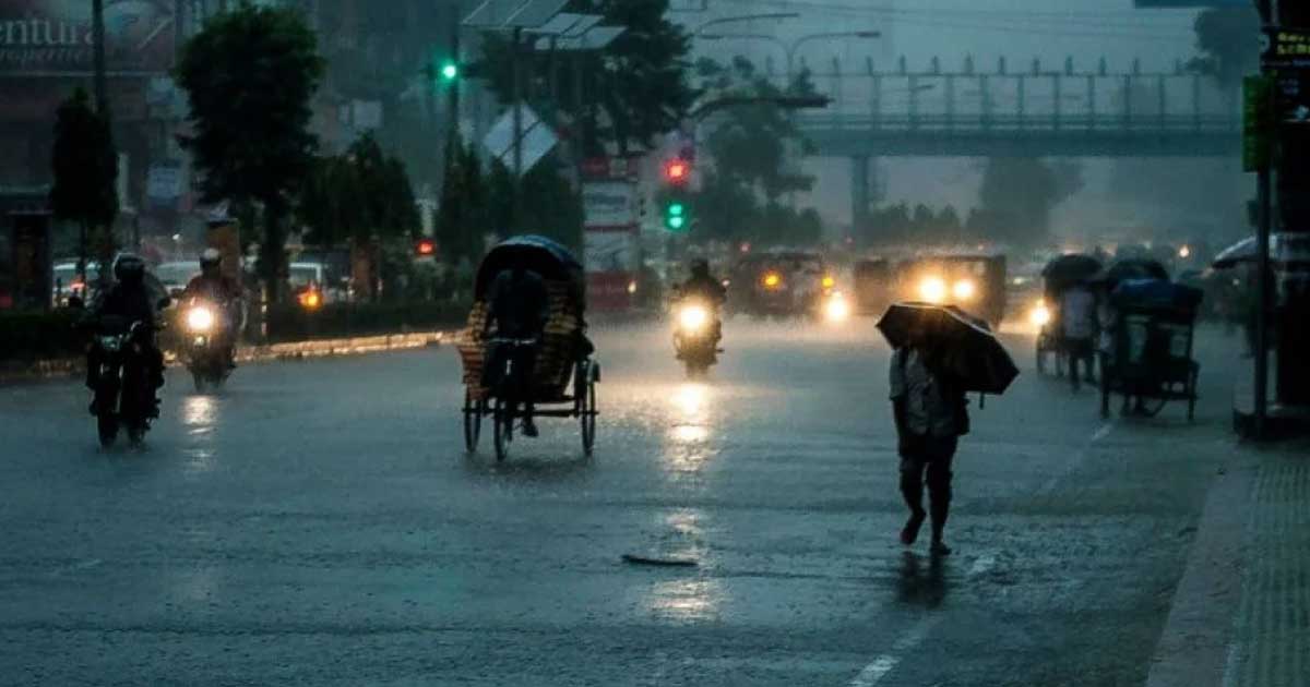 রাতেই ১৭ জেলায় ৬০ কি.মি. বেগে ঝড়ের শঙ্কা