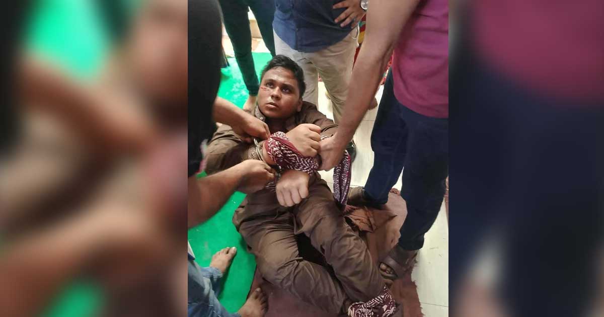 নারায়ণগঞ্জে কালী মন্দিরে ভাঙচুর, যুবক আটক