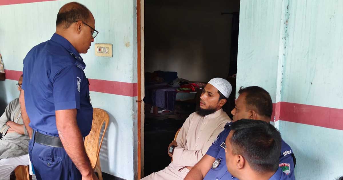 কুমারখালীতে মাদ্রাসায় শিশুকে বলৎকার, হুজুর আটক