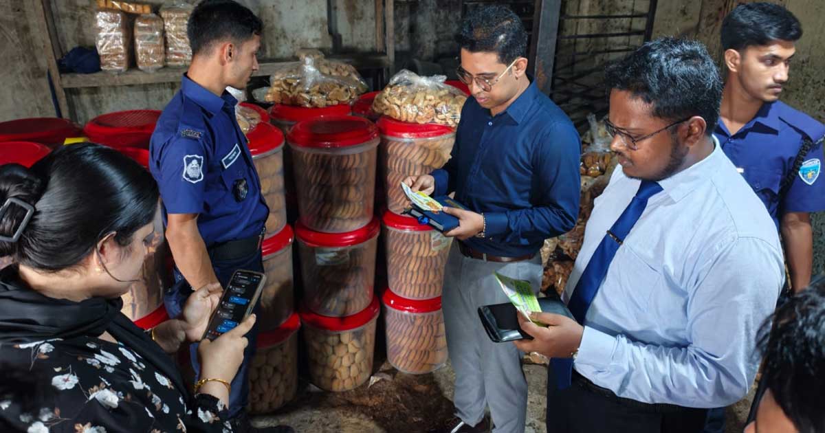বিএসটিআইর মোবাইল কোর্ট: চাঁদপুরে তিন বেকারি মালিকের অর্থদণ্ড