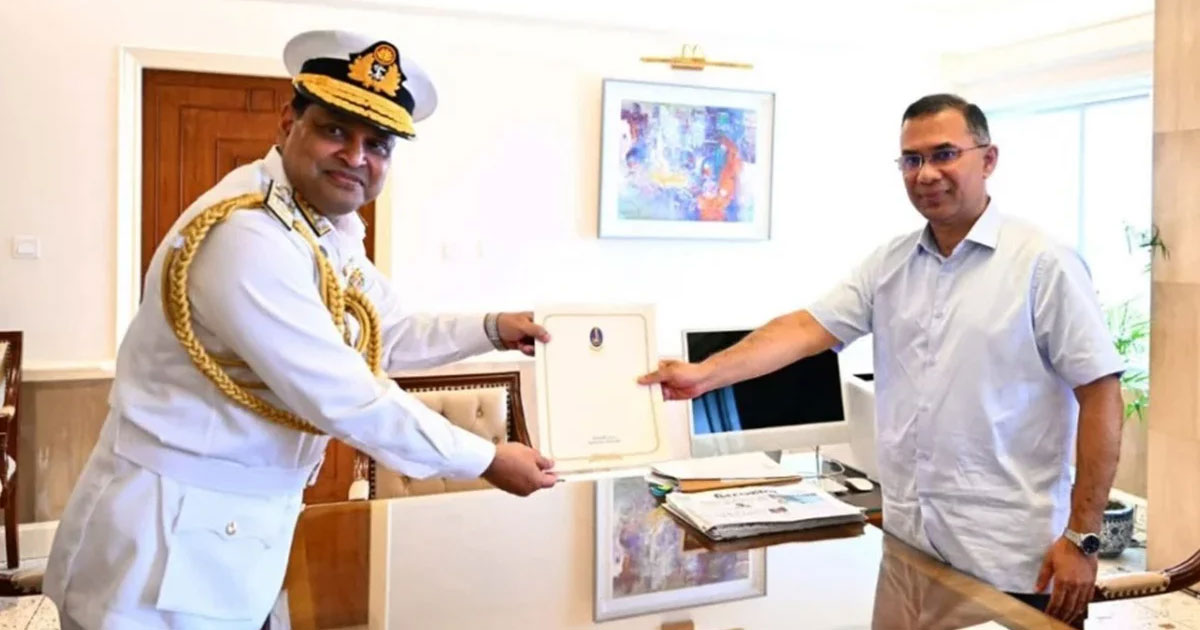 প্রধানমন্ত্রীর সঙ্গে নৌপ্রধানের সৌজন্য সাক্ষাৎ