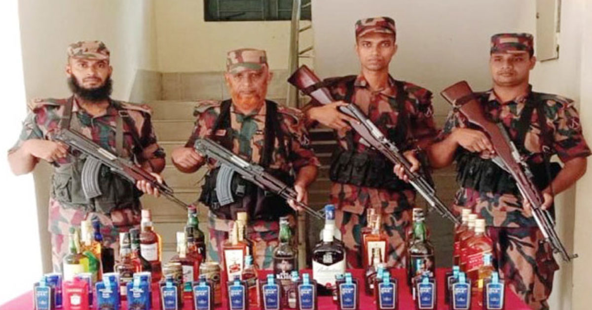 বেনাপোল সীমান্ত থেকে ৫৩ বোতল বিদেশি মদ জব্দ