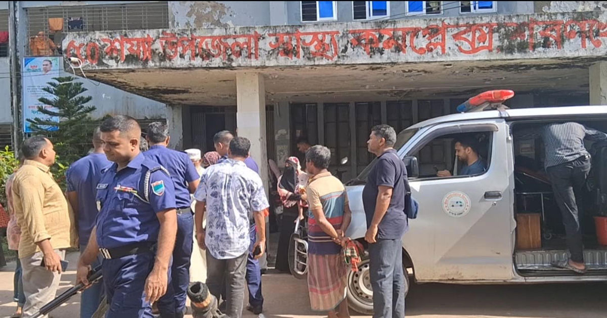 শরণখোলায় হামিম পরিবহনের ধাক্কায় নিহত ১, আহত ৪