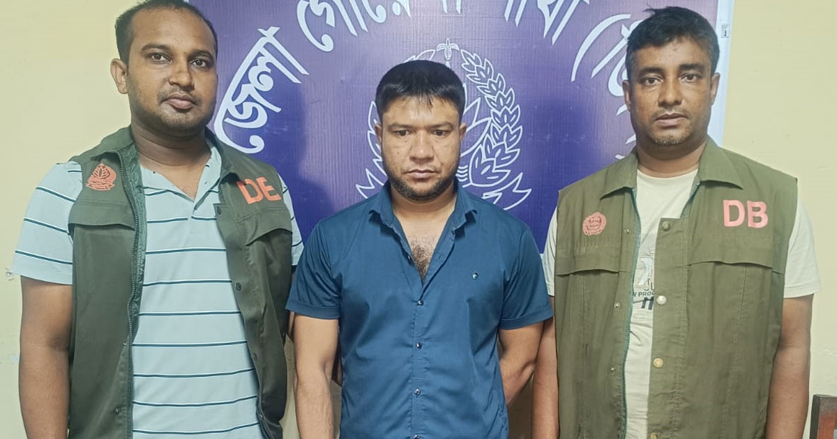 মেহেরপুরে অনলাইন ক‍্যাসিনো এজেন্ট লিপুর অন্যতম সহযোগী শিশির আটক