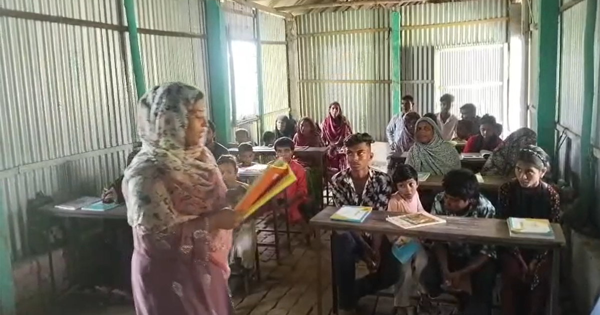 ১৩ বছর বেতনহীন, এমপিও চান কালাইয়ের নান্দাইল দিঘী প্রতিবন্ধী বিদ্যালয়ের শিক্ষকরা