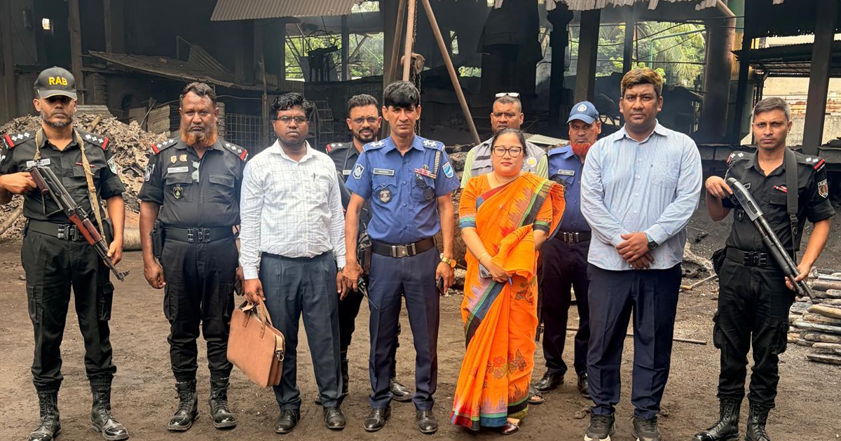 ফতুল্লায় বায়ুদূষণের দায়ে তিন রোলিং মিলকে ১ লাখ ৪০ হাজার টাকা জরিমানা