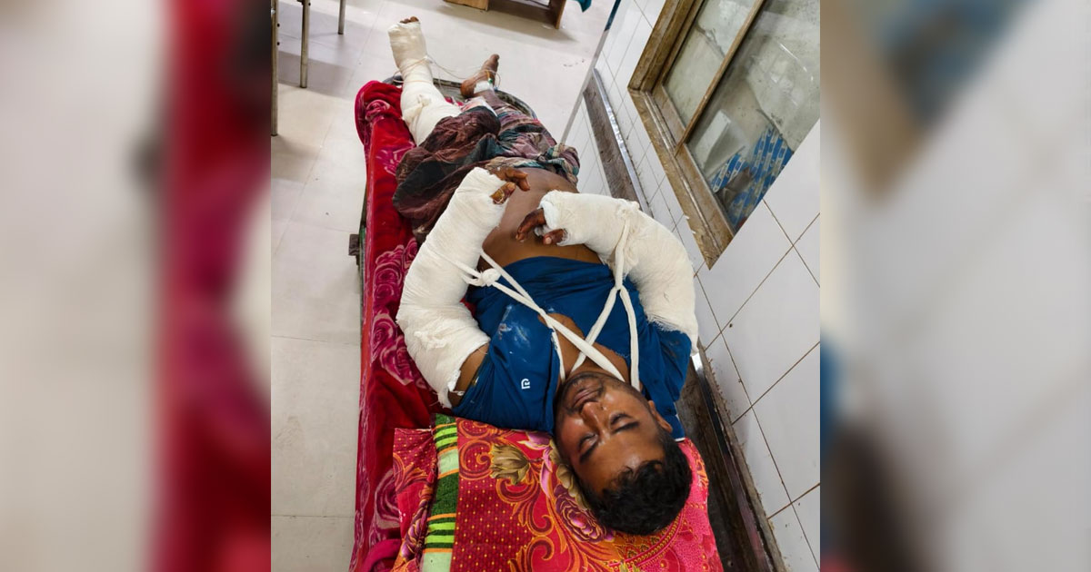 চাঁদা না দেওয়ায় যুবককে কুপিয়ে জখম