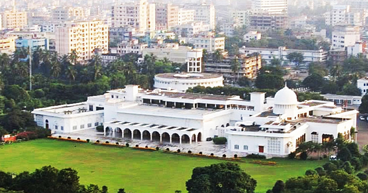 মাজার যেভাবে হয়ে উঠলো বঙ্গভবন