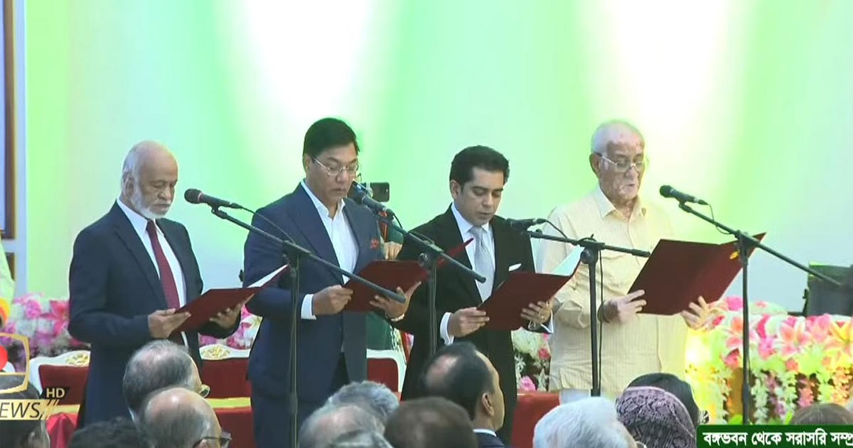 শপথ নিলেন নতুন ৪ মন্ত্রী, ২ প্রতিমন্ত্রী