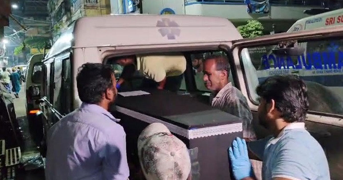কলকাতার হোটেলে অগ্নিকাণ্ড: শনিবার দেশে ফিরছে ৬ মরদেহ