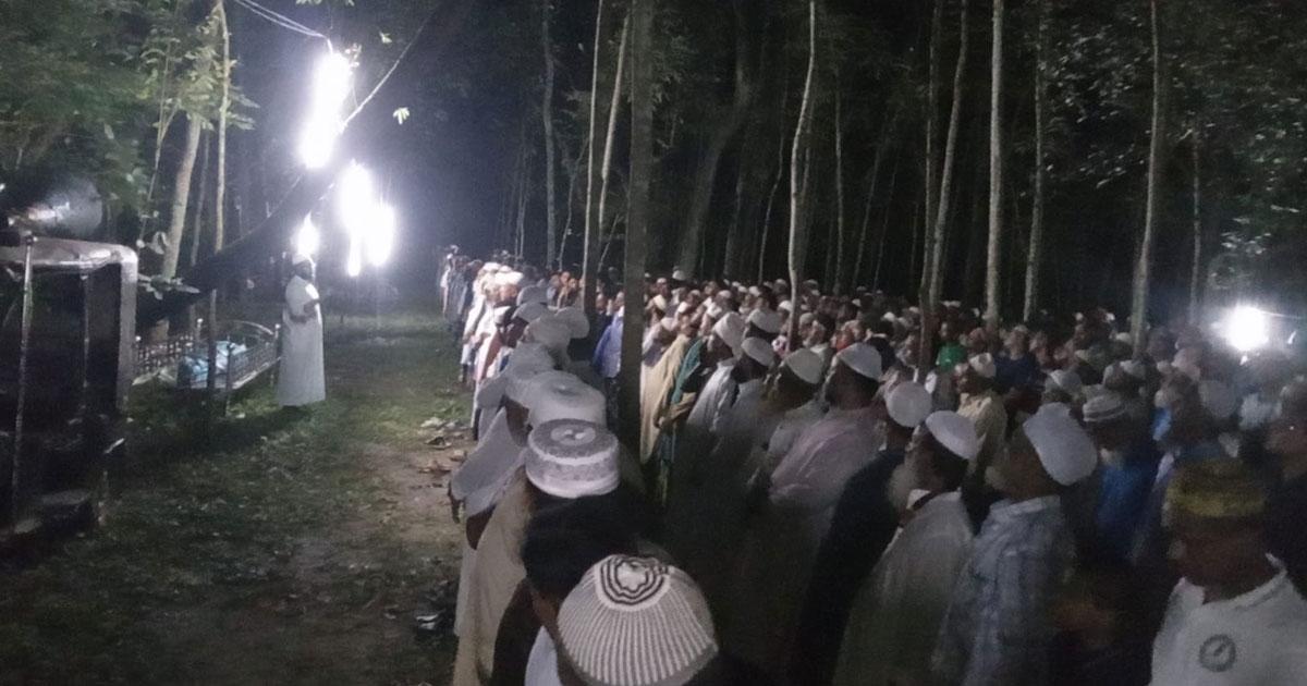কাপাসিয়ায় একই দিনে মা-ছেলের দাফন সম্পন্ন