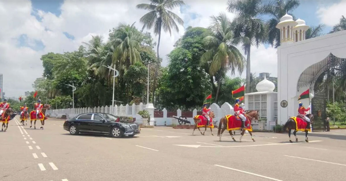 বঙ্গভবনে উঠলেন রাষ্ট্রপতি মির্জা ফখরুল