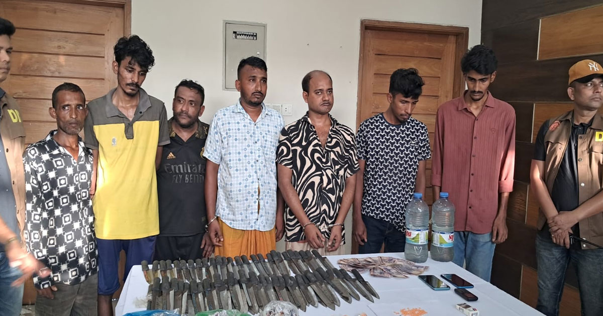 বাগেরহাটে পৃথক অভিযানে ইয়াবা-গাঁজা-মদ ও জাল টাকাসহ গ্রেপ্তার ১১