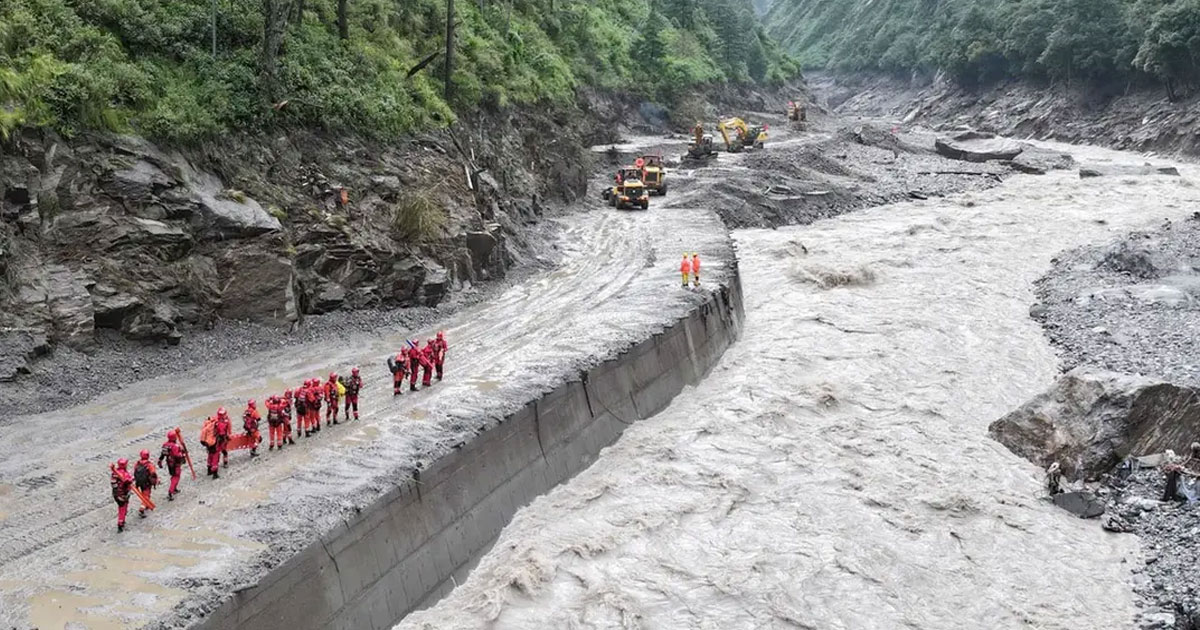 নেপাল-তিব্বত সীমান্তে ফের বন্যার শঙ্কা, তিব্বতে উদ্ধারকাজ স্থগিত চীনের