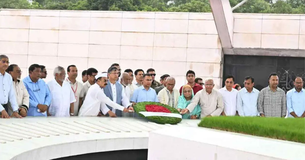 জিয়াউর রহমান ও খালেদা জিয়ার কবরে প্রধানমন্ত্রীর শ্রদ্ধা