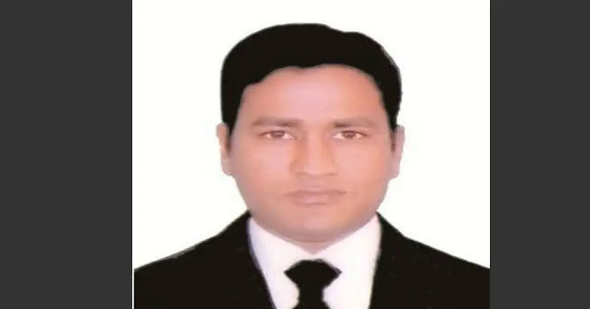 লালবাগে ভাড়া বাসা থেকে আইনজীবীর অর্ধগলিত মরদেহ উদ্ধার