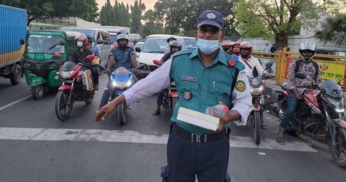 মামলার টার্গেটে মানসিকভাবে বিপর্যস্ত ট্রাফিক সার্জেন্টরা: মূল্যায়নের পদ্ধতি বদলানোর দাবি