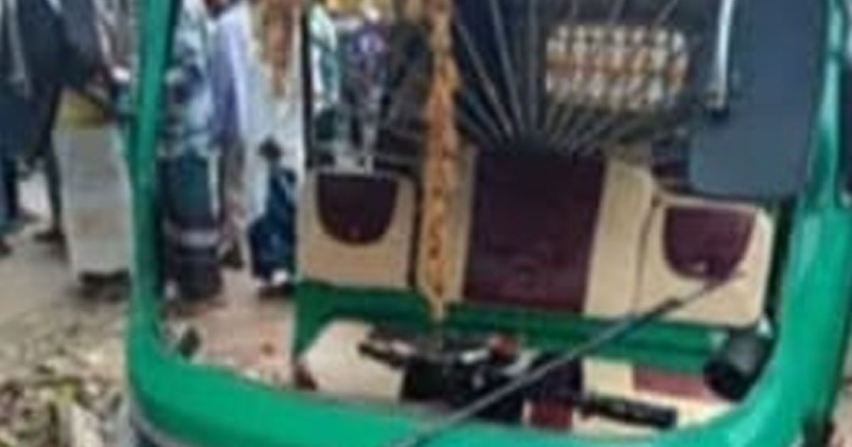 কুষ্টিয়ায় ত্রিমুখী সংঘর্ষে সিএনজির এক যাত্রী নিহত, আহত-৪
