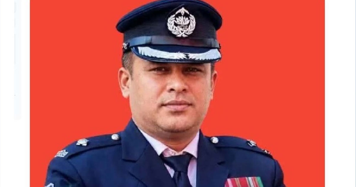 ডিবি কার্যালয়ে নেওয়া হয়েছে ক্যান্টনমেন্ট থানার সেই ওসিকে