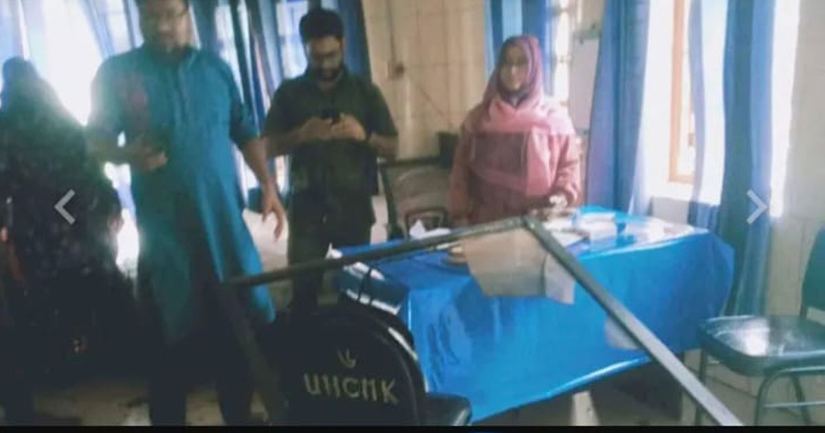 কুষ্টিয়ার মিরপুরে শিশু মৃত্যুর ঘটনায় উপজেলা স্বাস্থ্য কমপ্লেক্সে ভাঙচুরের অভিযোগ