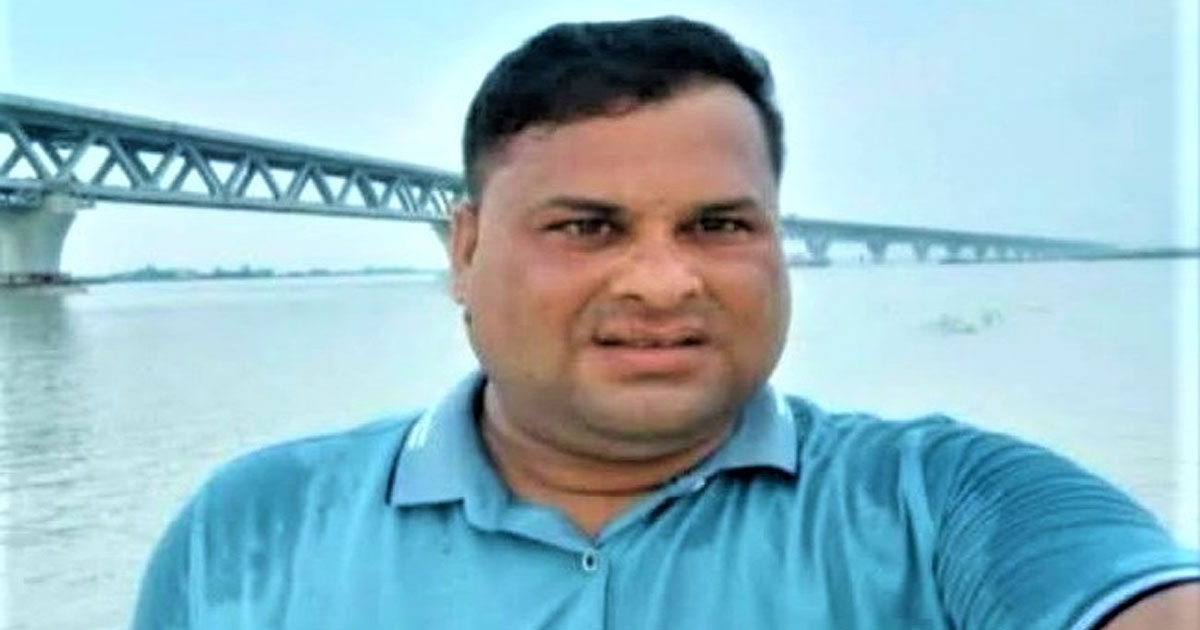 টাঙ্গাইলে প্রকাশ্যে সাবেক ইউপি সদস্যকে কুপিয়ে হত্যা