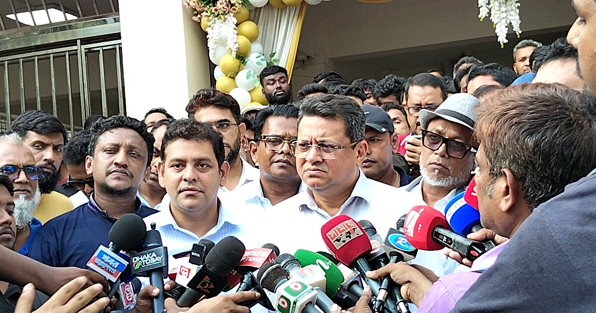 ‘আগামী রাজউক অনেক পরিবর্তনশীল হবে’: গৃহায়ণমন্ত্রী