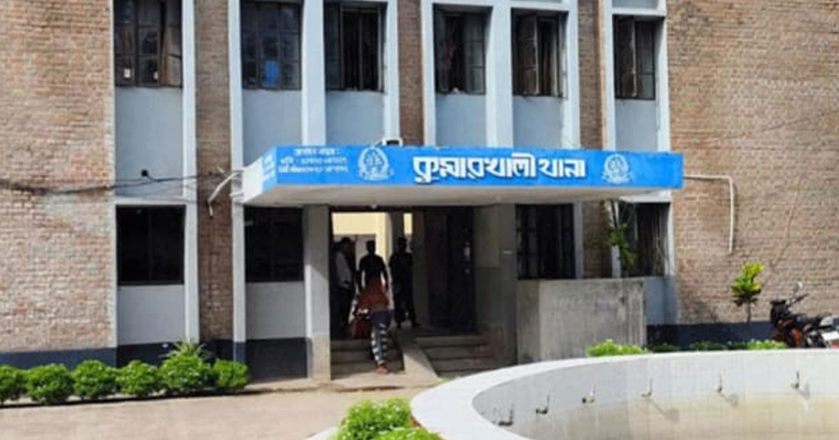 কুষ্টিয়ায় স্কুলছাত্রীকে ধর্ষণের অভিযোগে চাচাতো ভাই গ্রেপ্তার