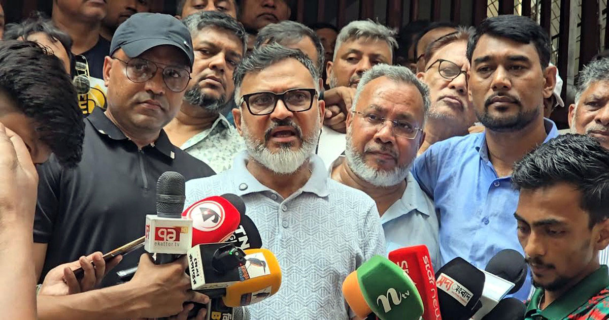 ফুটপাত দখলের চেষ্টা চললে আরও অভিযান হবে: ডিএনসিসি প্রশাসক