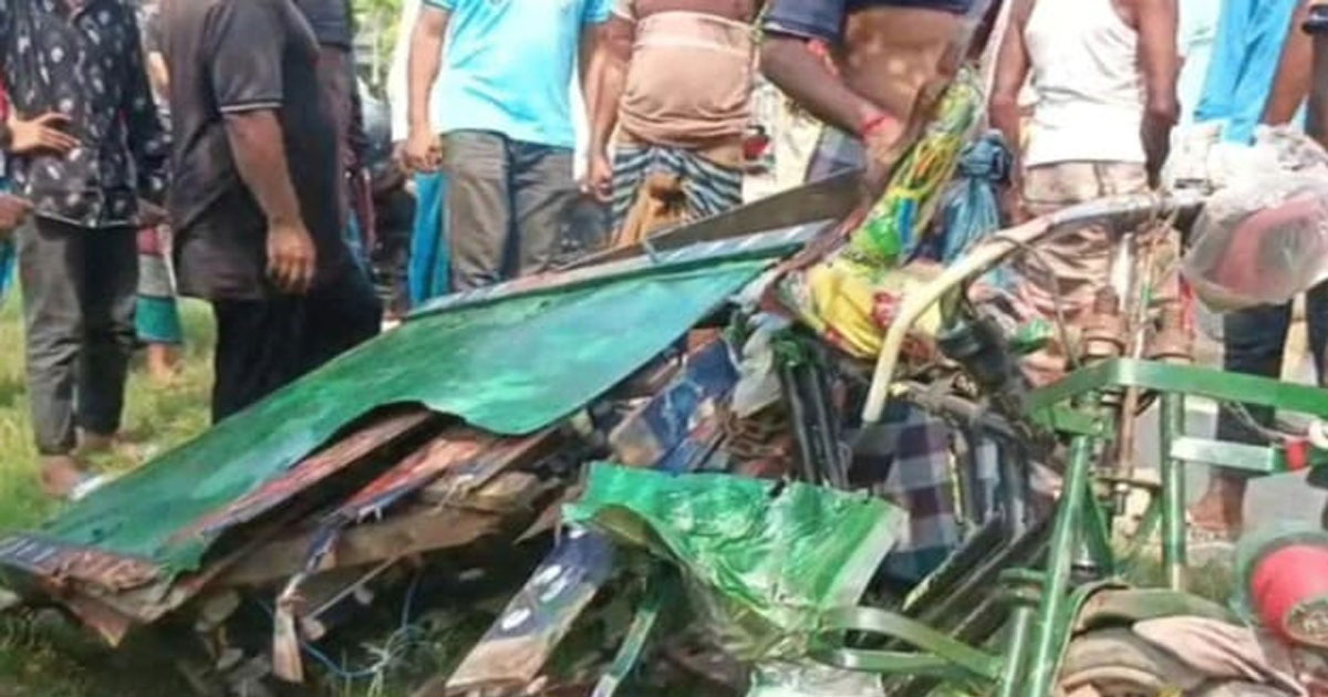 কুষ্টিয়ার মিরপুরে যাত্রীবাহী বাসের ধাক্কায় পাখিভ্যানে থাকা দুইজন নিহত
