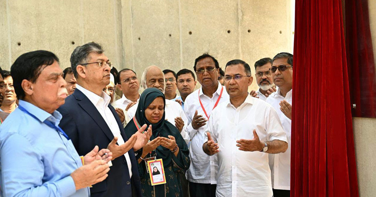 ওসমানী উদ্যানের আধুনিকায়ন ও জুলাই স্মৃতিস্তম্ভ উদ্বোধন করলেন প্রধানমন্ত্রী
