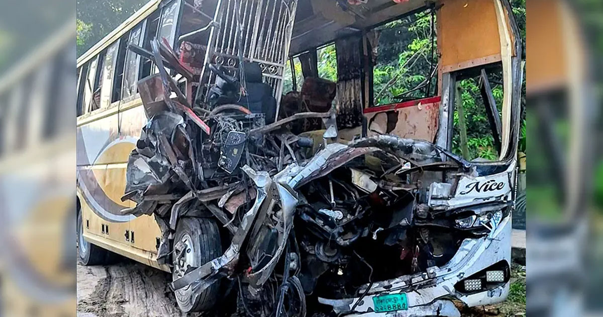 নাটোরে বাস ও ট্রাকের মধ্যে মুখোমুখি সংঘর্ষ, নিহত ১৪ আহত ২৫