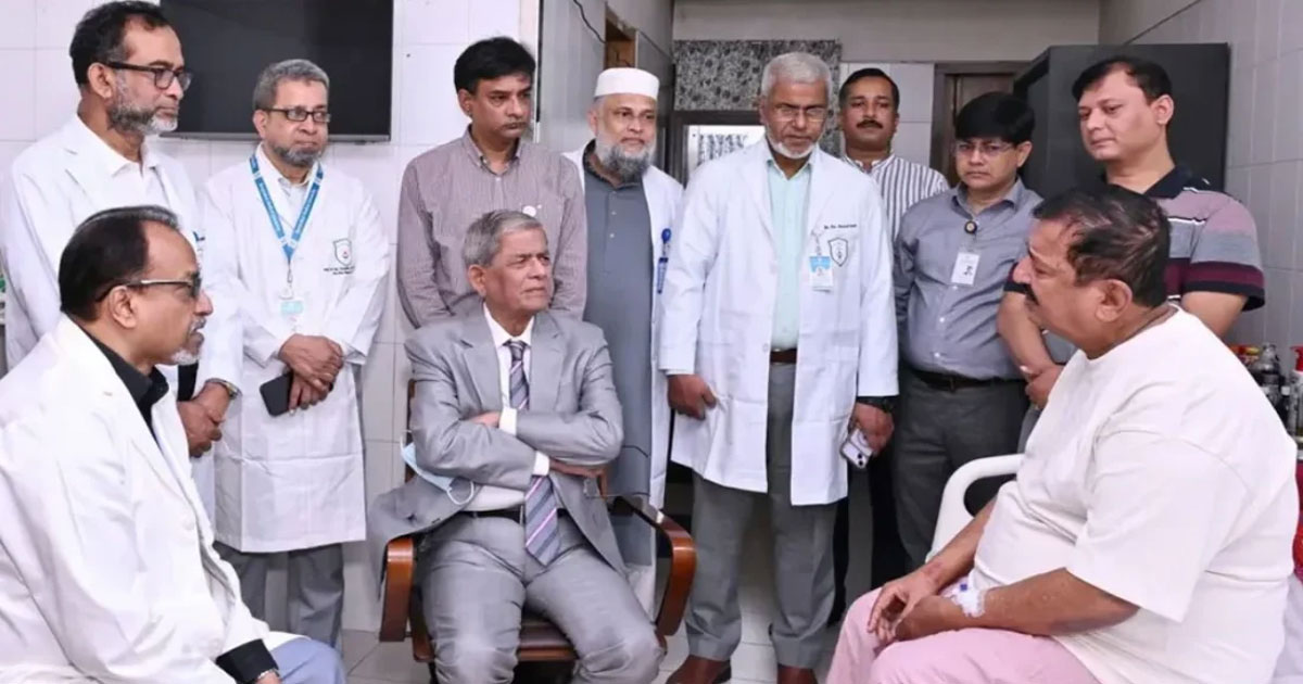 ভূমিমন্ত্রীকে দেখতে হাসপাতালে রাষ্ট্রপতি