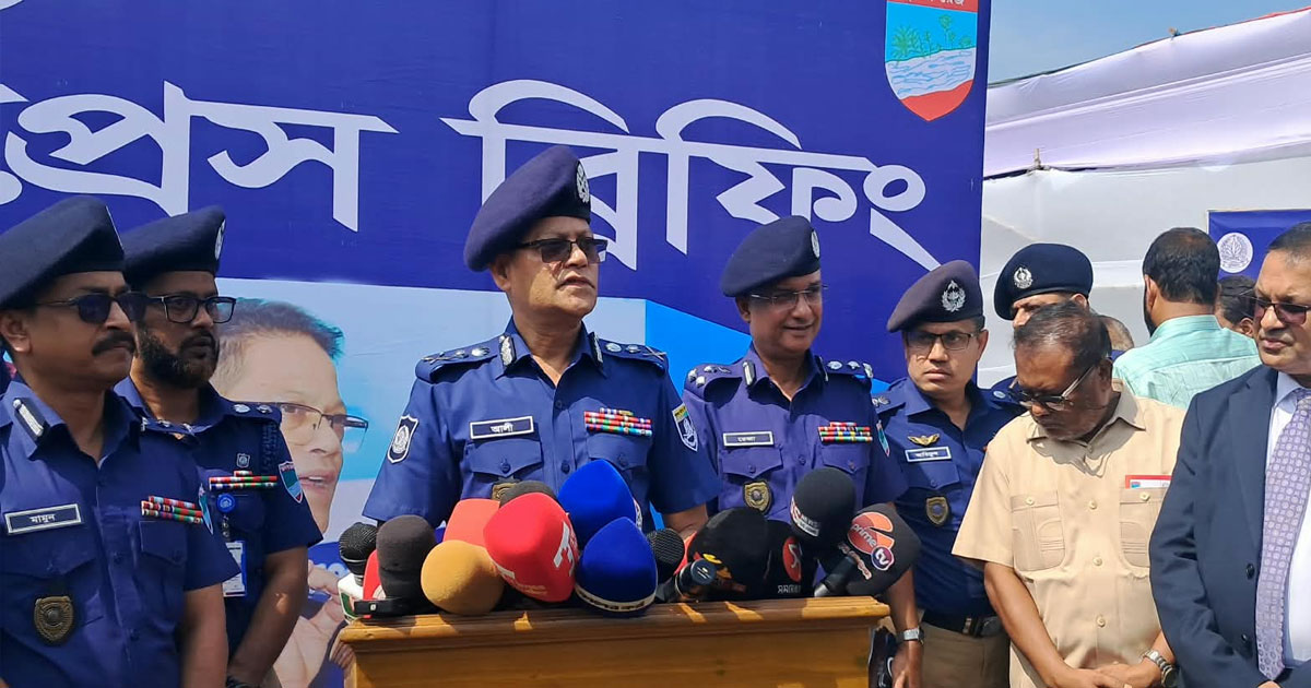 পুলিশকে শক্তিশালী না করলে দিনে-রাতে স্বাচ্ছন্দ্যে চলাফেরা করা সম্ভব হবে না: আইজিপি