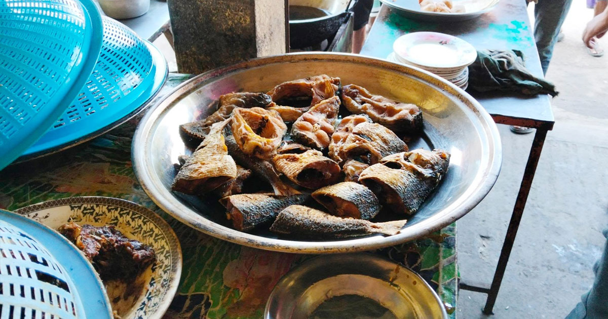 নিষেধাজ্ঞার সময় হোটেলে ইলিশ বিক্রি, মালিকের অর্থদন্ড