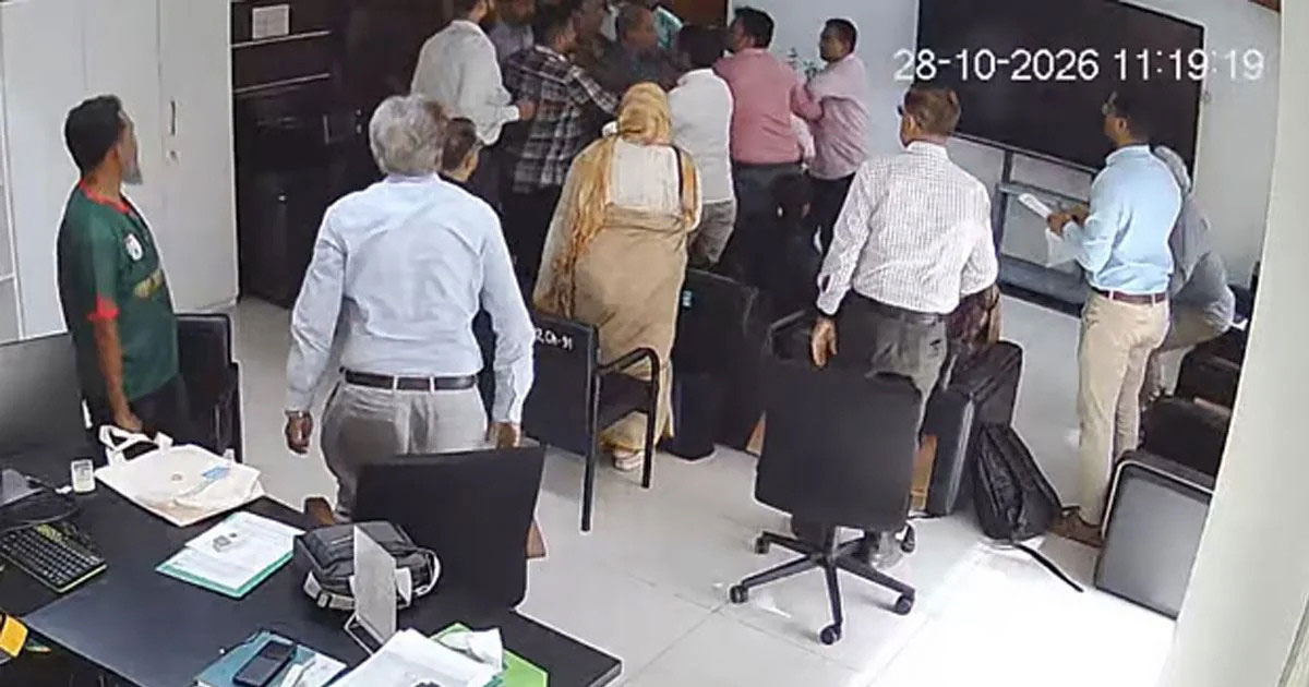 আইইডিসিআর পরিচালককে মারধর: ড্যাবের বিরুদ্ধে অভিযোগ