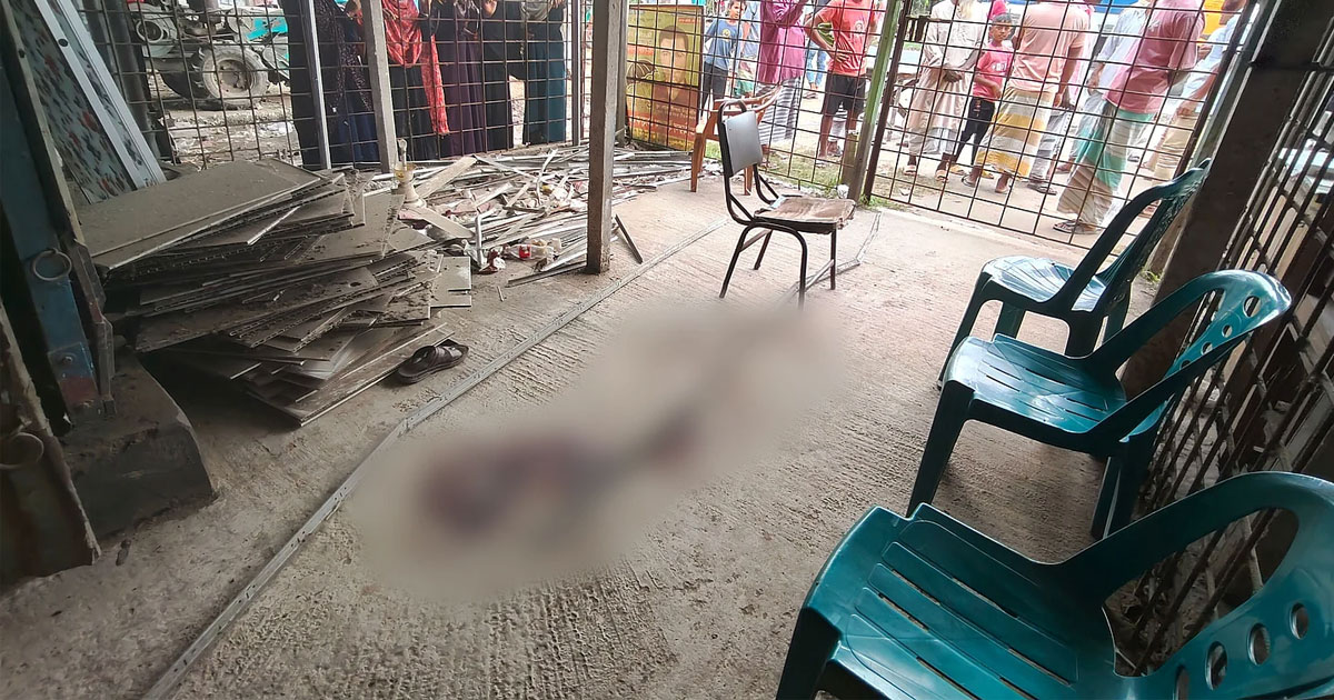 এসেই চালায় গুলি, যেতে যেতে বলল, ‘আজ পুষ্পপাড়া স্বাধীন’