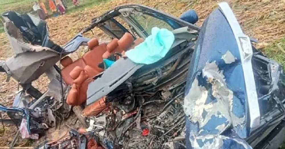 নাটোরে মাইক্রোবাস ও ট্রাকের মুখোমুখি সংঘর্ষে নিহত ৬