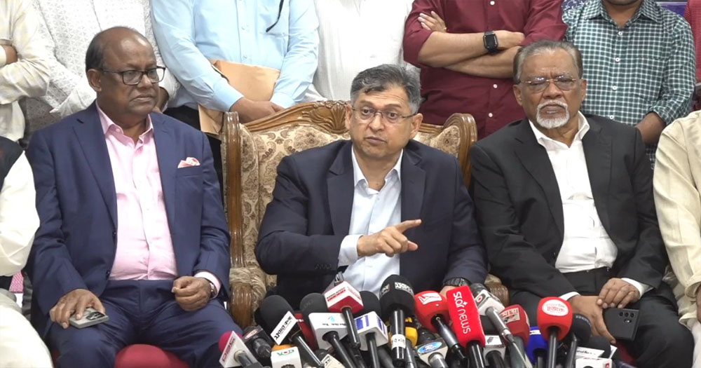 দুই বছরের মধ্যে সংস্কার প্রস্তাবনা বাস্তবায়নে একমত বিএনপি : সালাহউদ্দিন আহমদ
