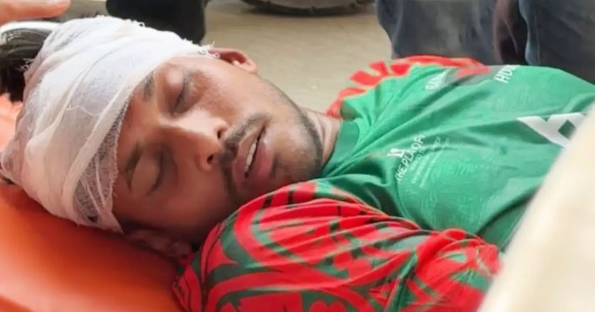 পাকিস্তান ম্যাচে মাথা ফেটে হাসপাতালে রোমান সরকার
